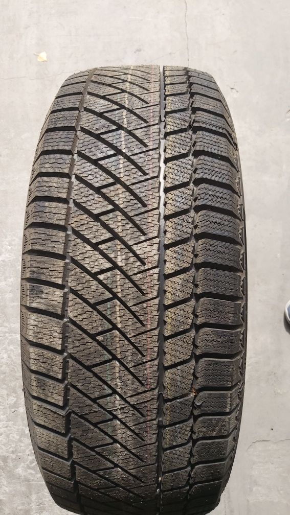 Шина НОВАЯ зимняя 235/60 R17 Continental Conti viking contact 6 одна