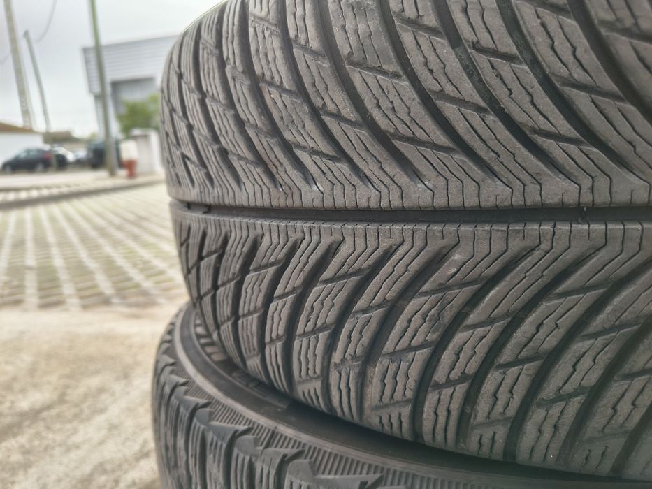 Pneus Michelin 245/45R18 2 unidades