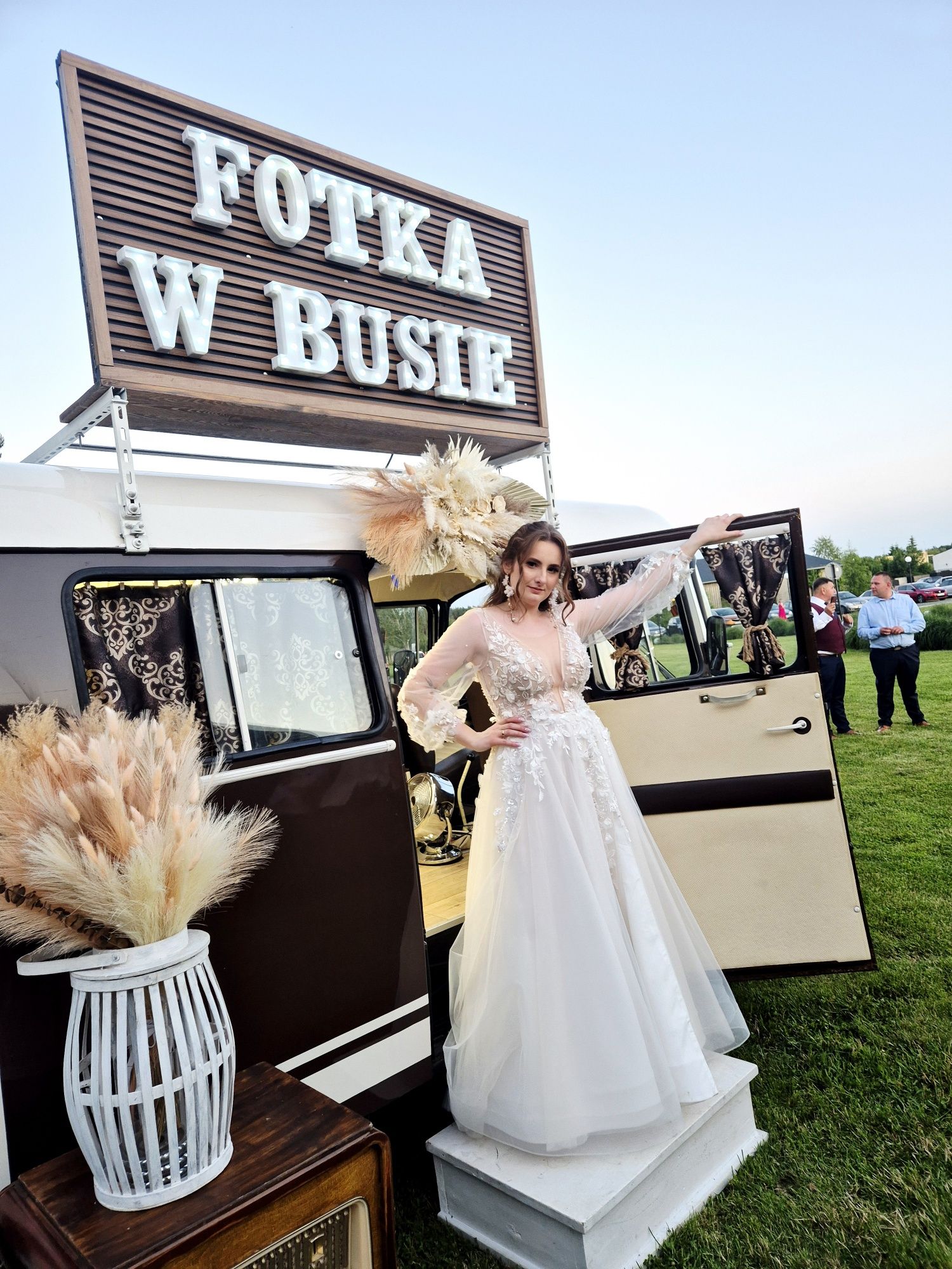 Fotobudka w busie Fotobus Photobus boho, photos, fotobudka wesele retr