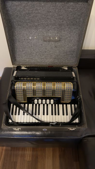 Akordeon Hohner 120 basów