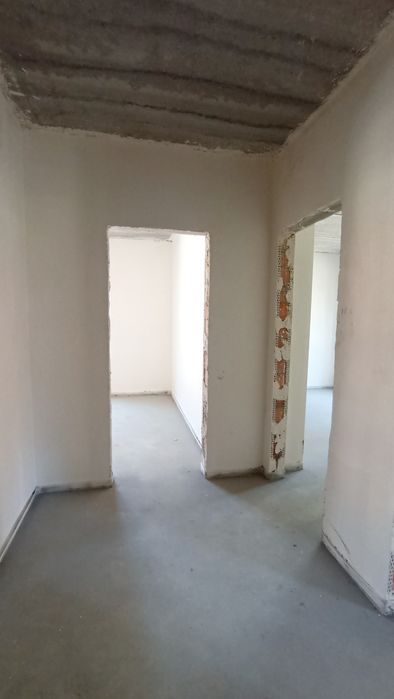 Квартира з ГАЗОМ та БАЛКОНОМ! Чистова штукатурка та стяжка підлоги!