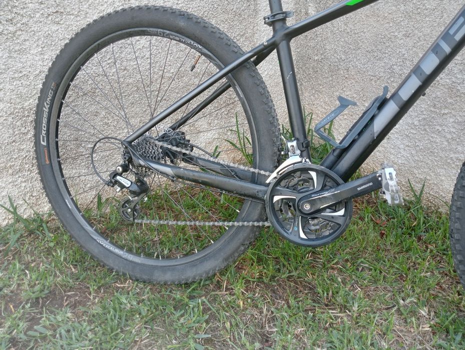 Bicicleta de BTT CUBE aim.