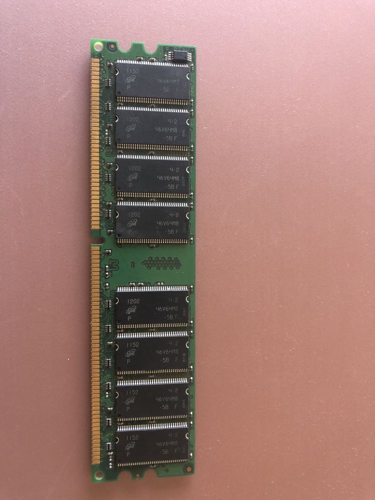 Memória RAM Crucial 1GB DDR400