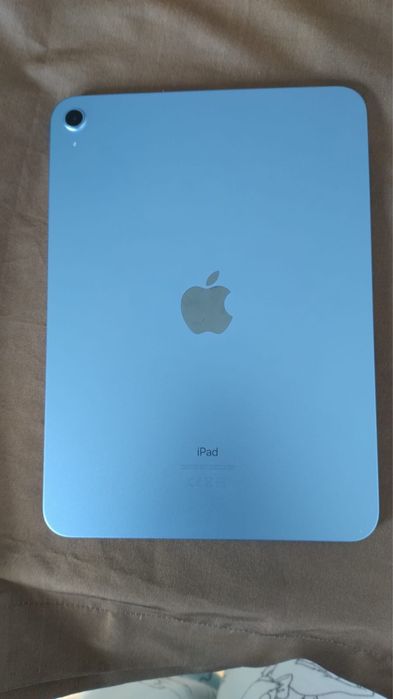 Ipad APPLE (10”9 - 64 GB - Wifi - Azul) 2022
