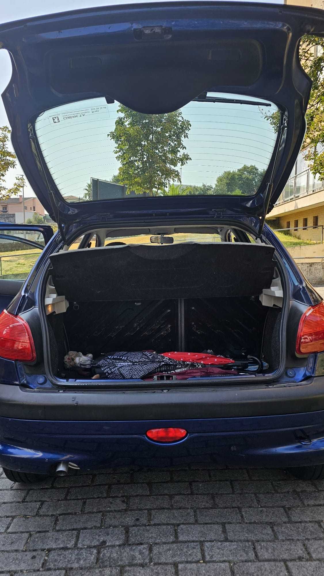 Peugeot 206 1.1 em otimo estado