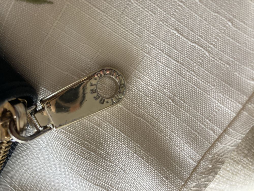 Portfel Dkny skóra materiał