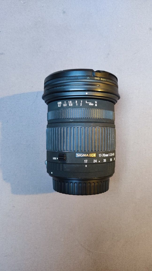 Canon 50D + Sigma 17-70mm 1:2.8-4.5