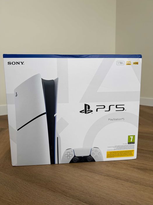 Продам Playstation 5 Slim 1 TB Blueray