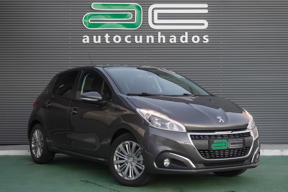 Peugeot 208 1.2 PureTech Signature