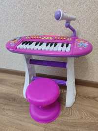 Дитячий синтезатор (піаніно), іграшковий