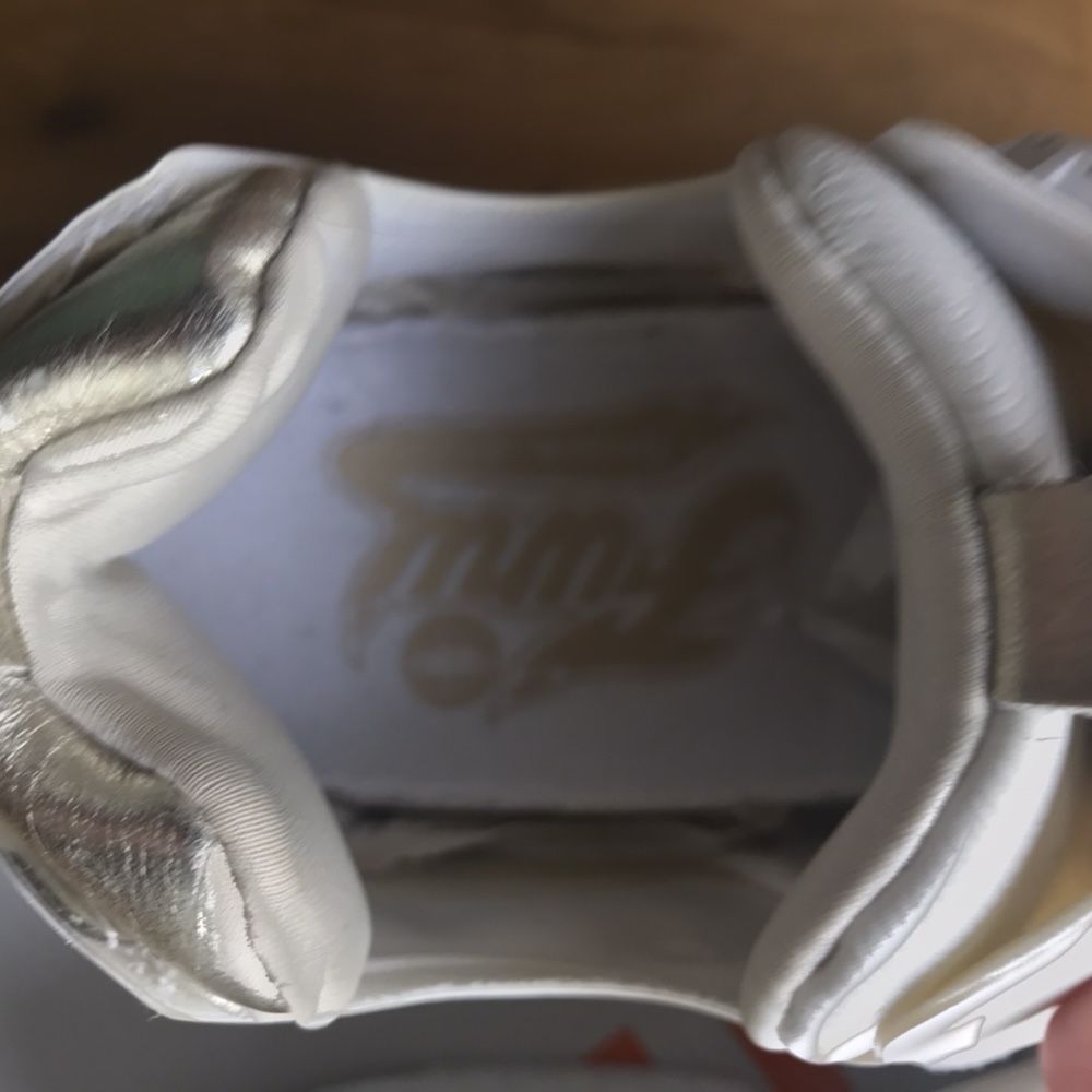 Reebok Instapump Fury White Gold WMNS US6.5 EUR37 UK4 CM23.5