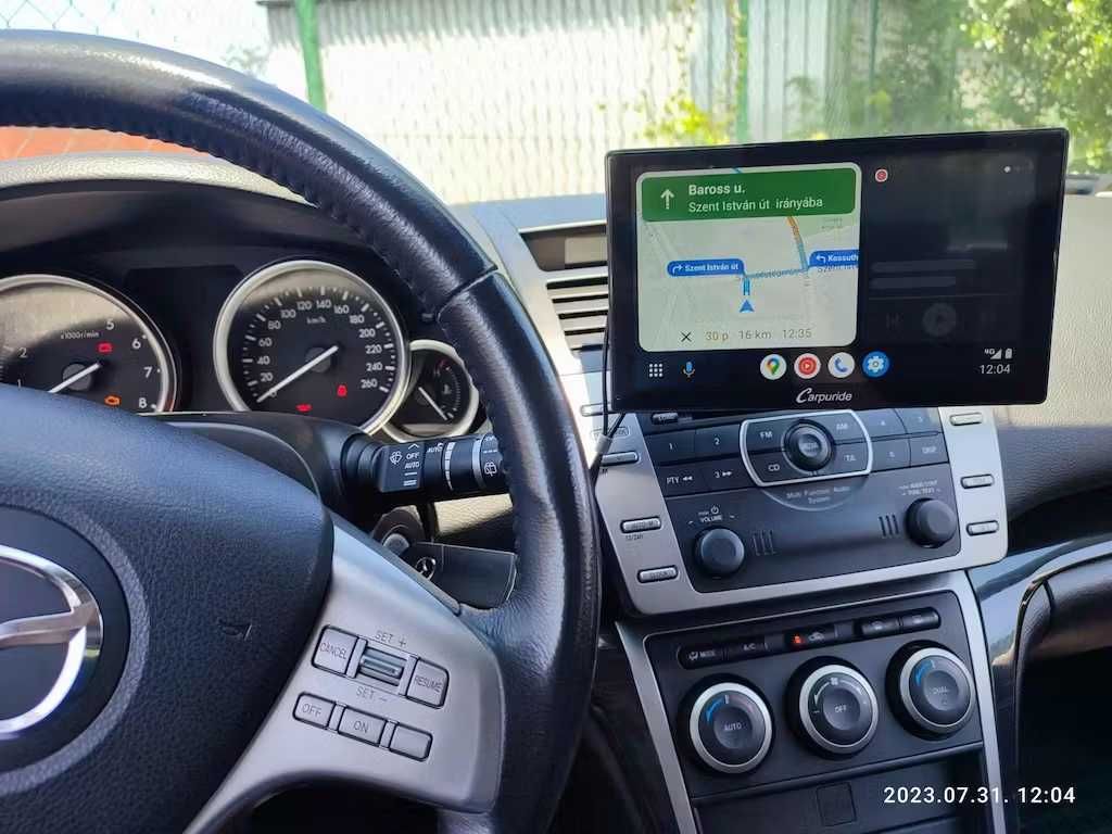 Ekran samochodowy na deskę rozdzielczą dotykowy CarPlay Carpuride 2022
