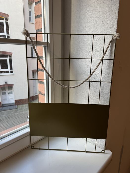 Złota metalowa kratka na zdjęcia