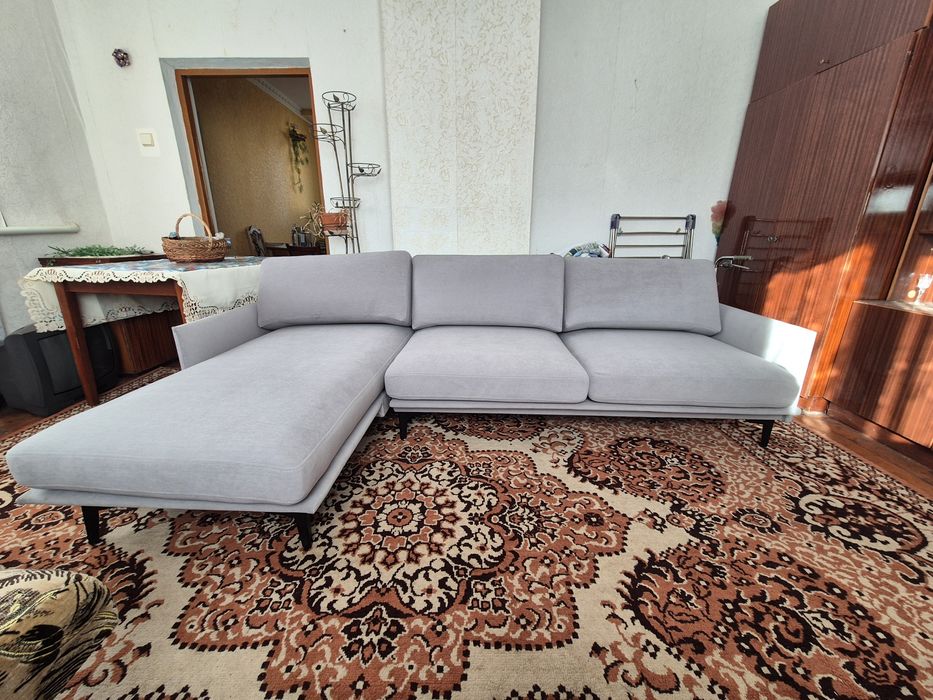 Диван не розкладний