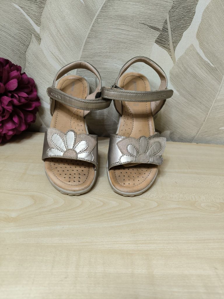 Босоніжки дитячі Geox Sandal Haiti Girl сандалі джеокс