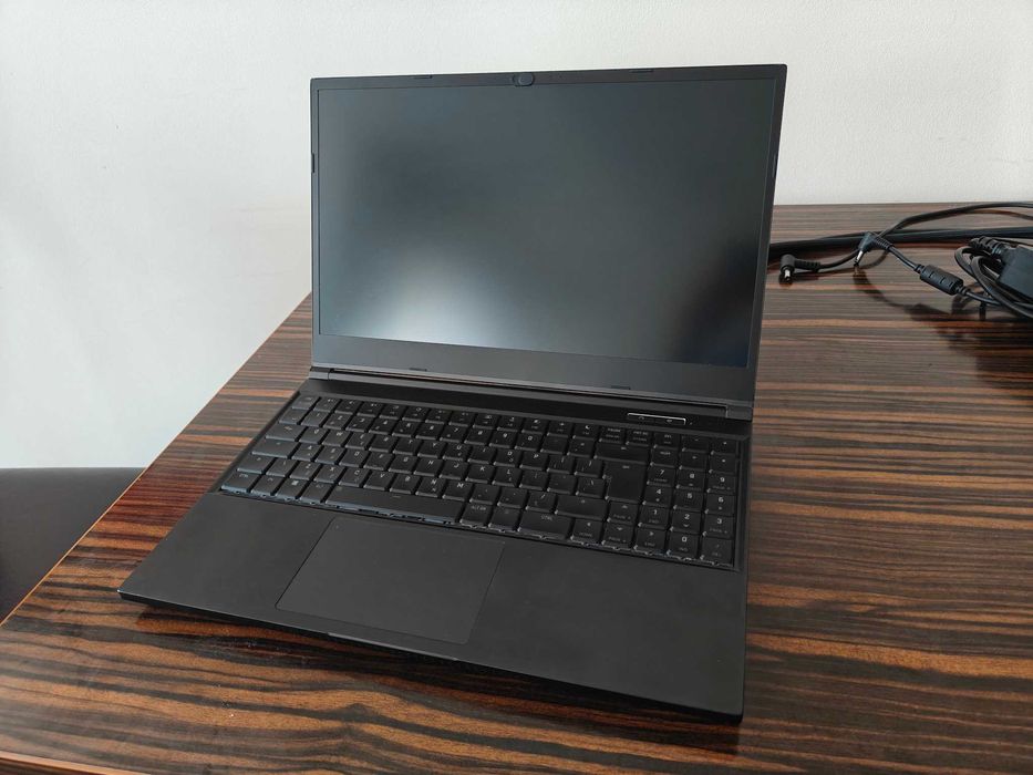 Laptop gamingowy z chłodzeniem wodnym XMG NEO 15 Ryzen 9 3070 Ti 32GB
