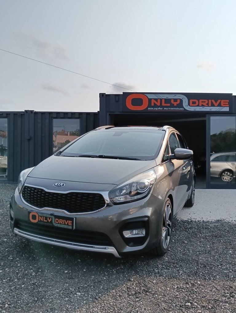 Kia Carens 1.7CRDI, 7 lugares, teto panorâmico,ano 2018, NACIONAL,175€