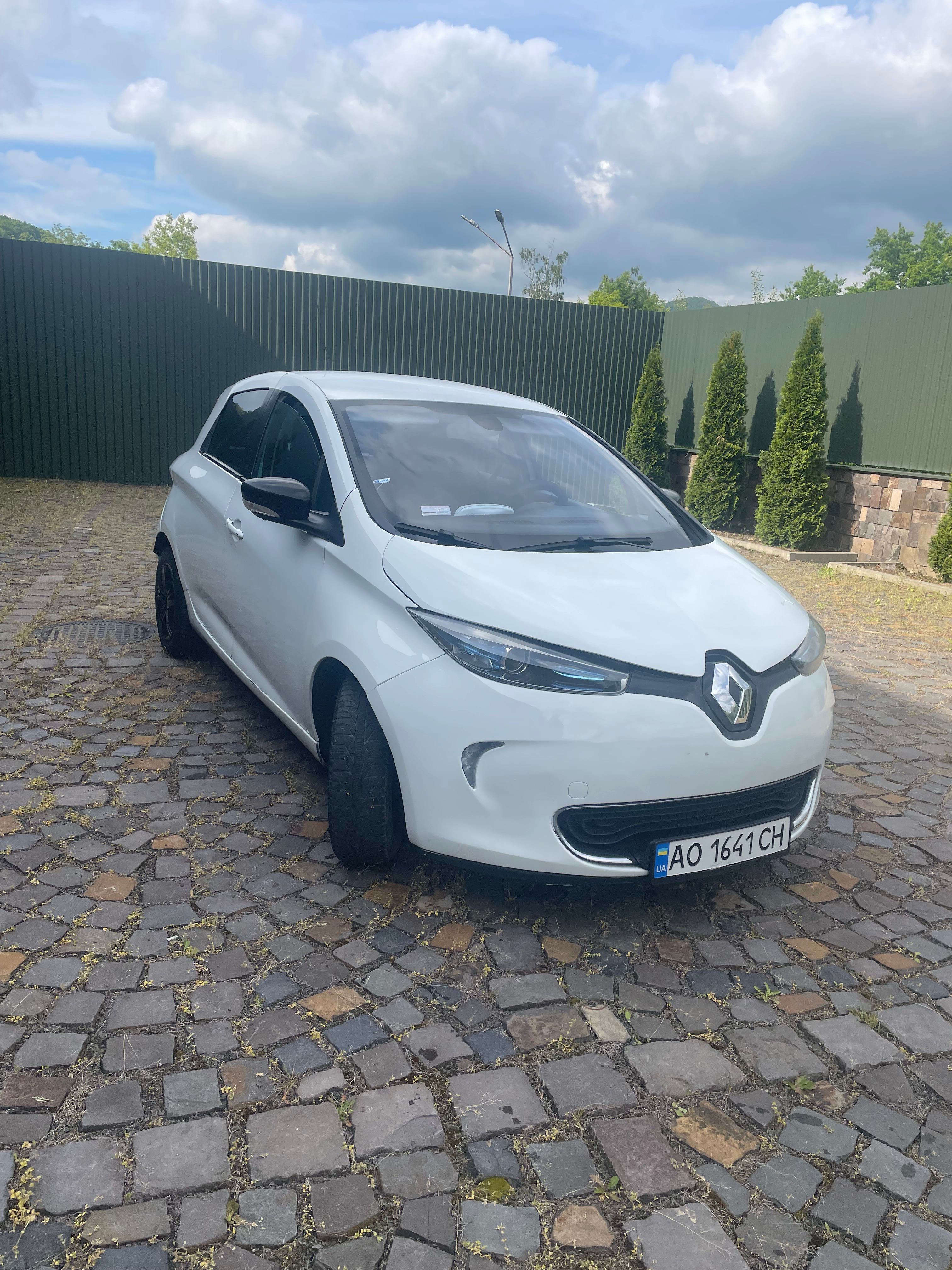 Renault ZOE Рено Зое електро автомат 26 kw