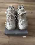 Balenciag-track1