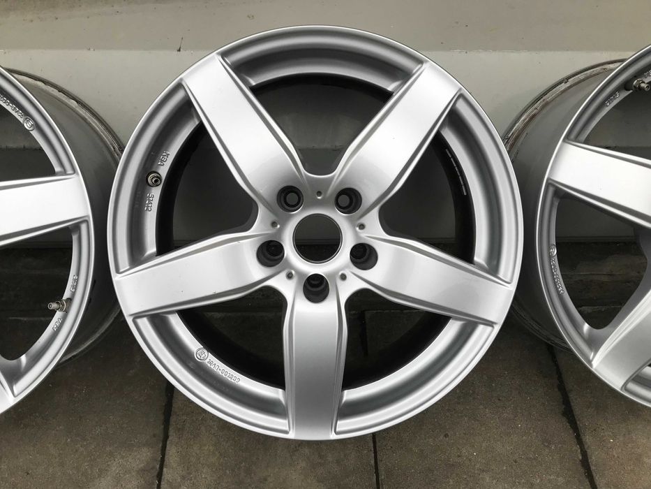 Felgi VW Golf Passat Caddy Octavia Altea Audi A5 A4 7,5Jx17 ET27 5x112
