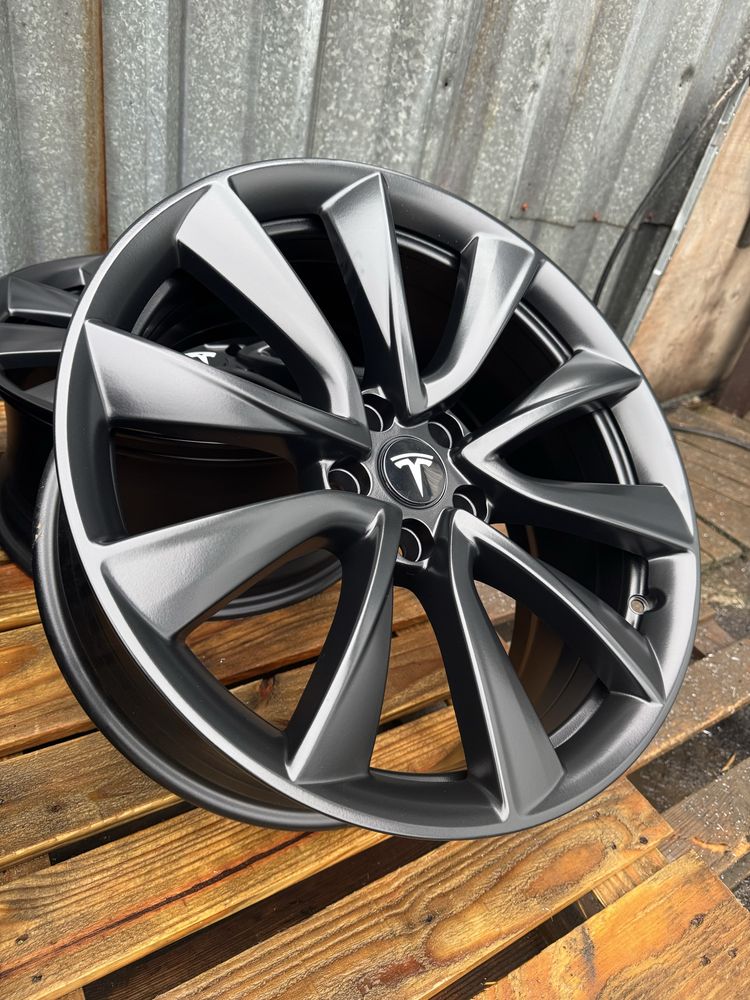 Диски 5/114.3r19 tesla model 3 original