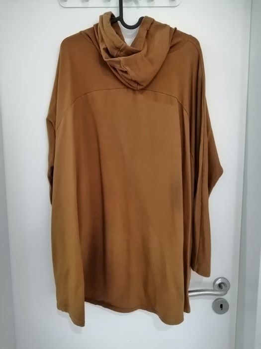 Camisola com capuz fina