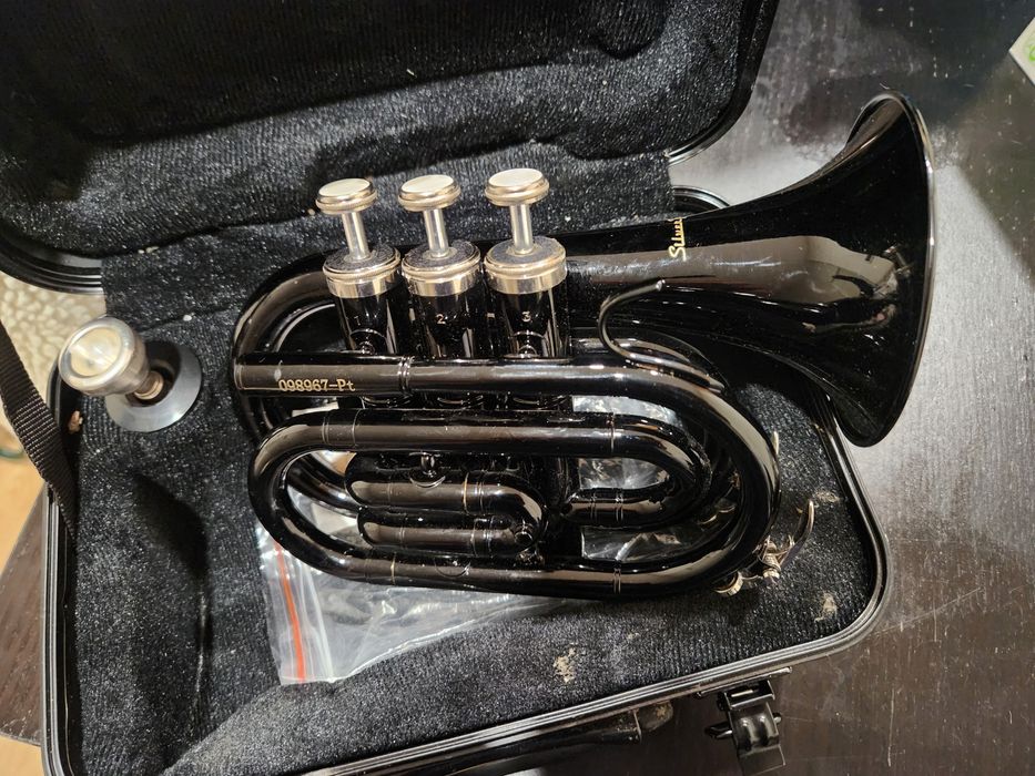 Vendo trompete versão pocket