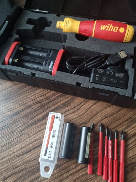 Zestaw Wkrętak Elektryczny wiha speede + Ładowarka + 6xslimbit