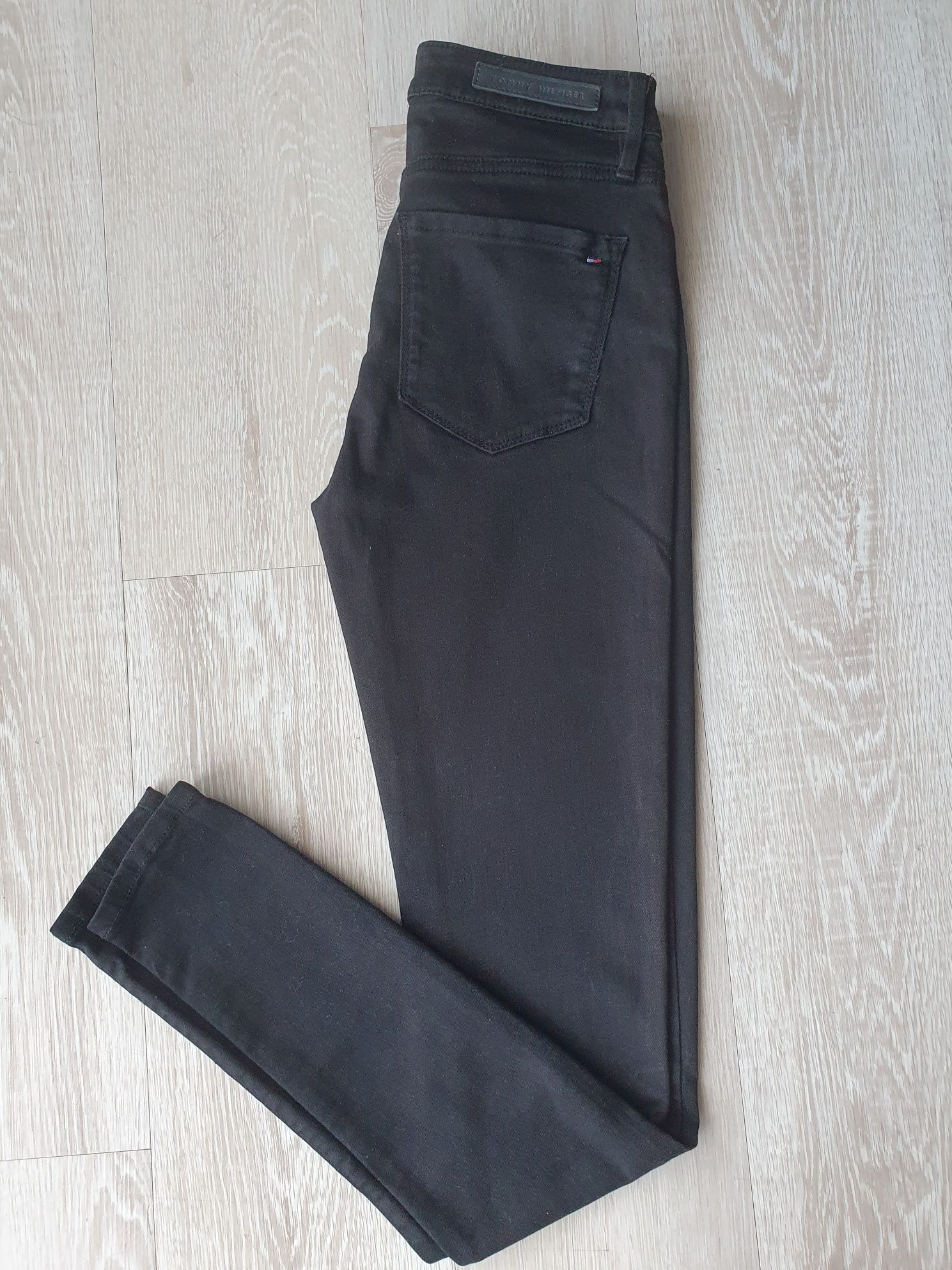 Czarne jeansy spodnie skinny Tommy Hilfiger Como Rw Jegging Fit XS 34