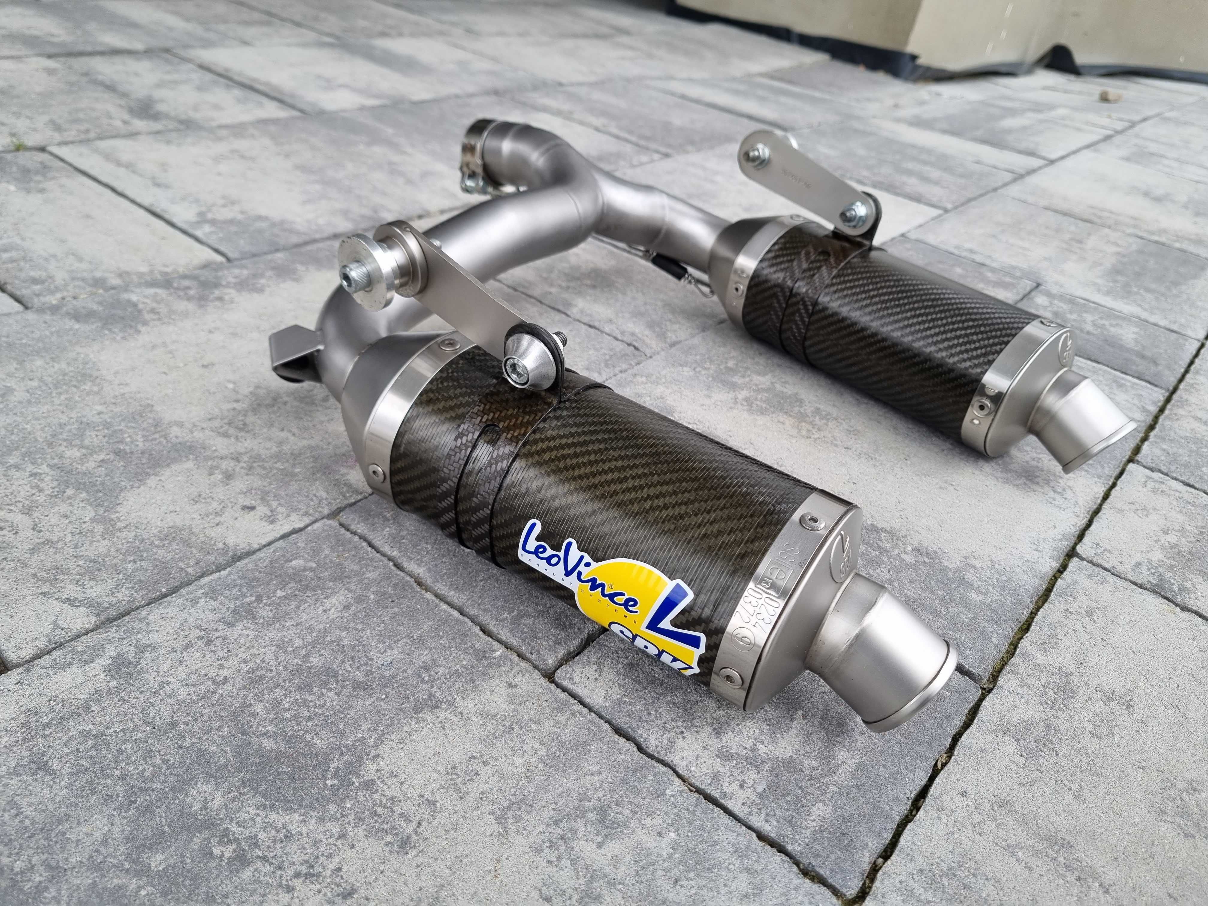 Suzuki GSR 600 GSR600 Tłumik Wydech LeoVince SBK 2006-15