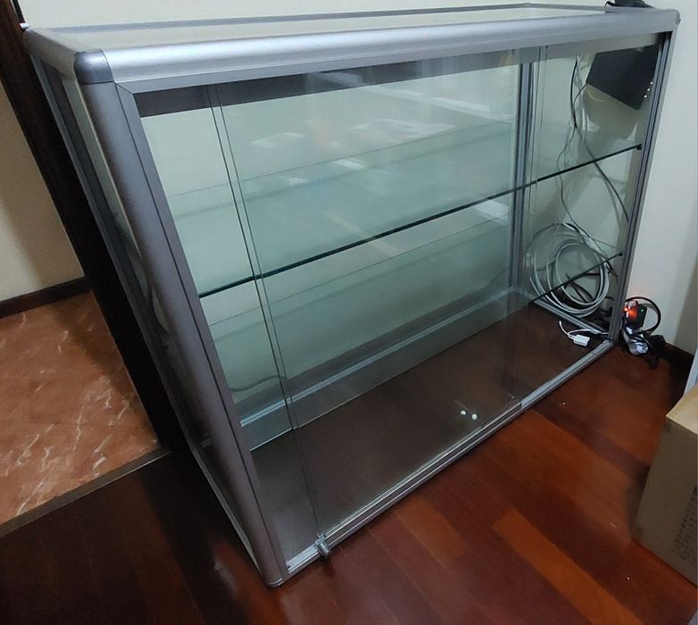 Balcão Vitrine usada