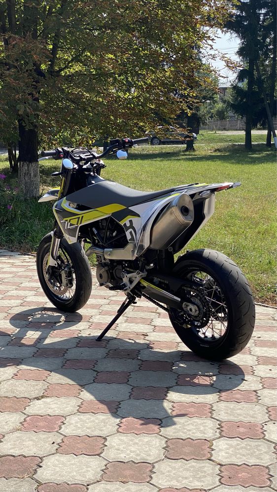 Husqvarna 701 2022