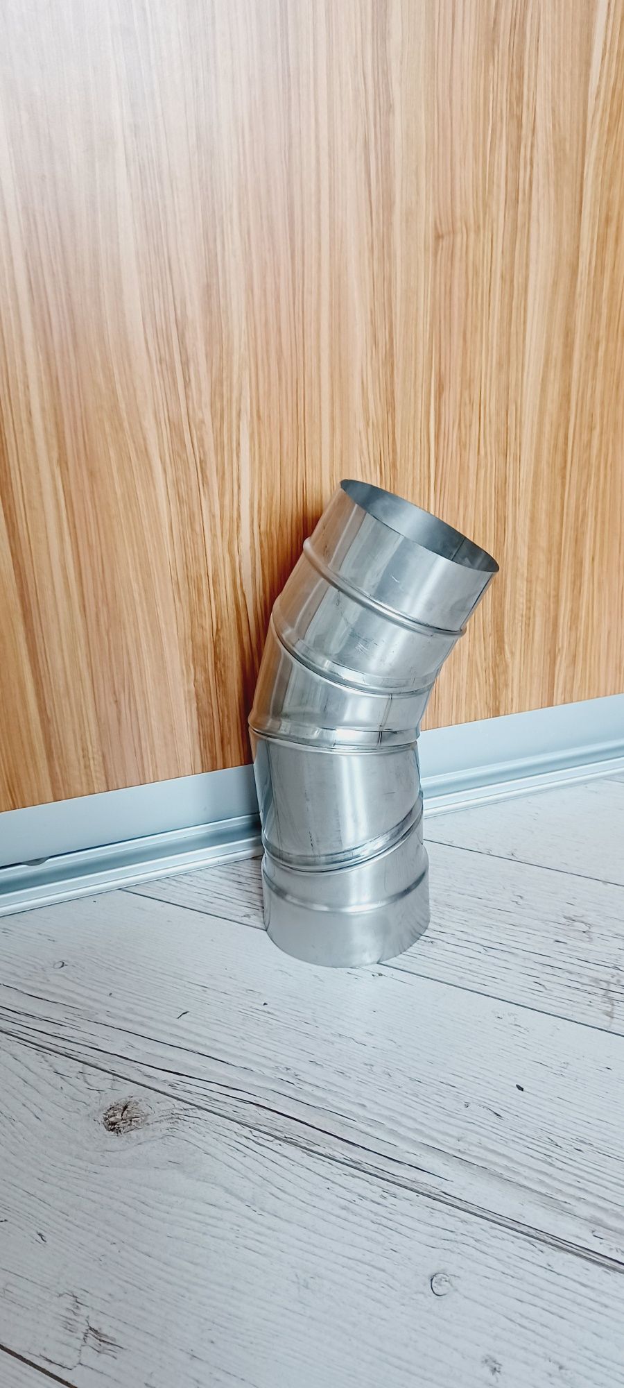 Nowe kolano nastawne komin