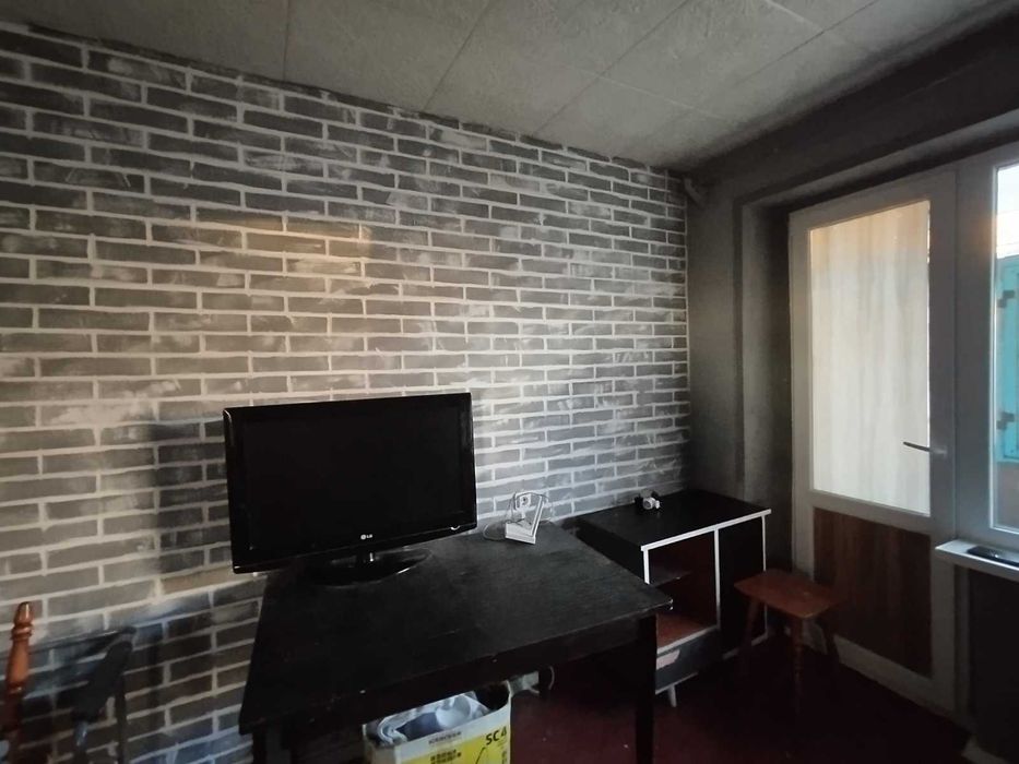 Задам в оренду однокімнатну квартиру на Садах 1