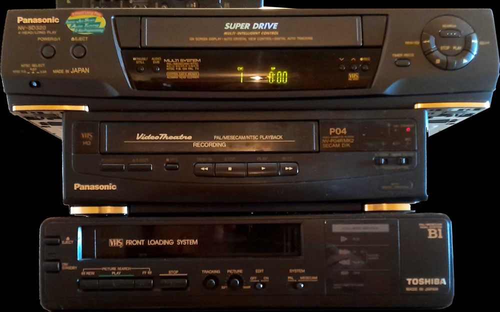 Видеомагнитофон Panasonic