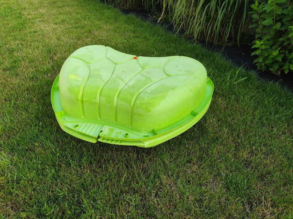 Piaskownica zamykana i bujaczek Smoby