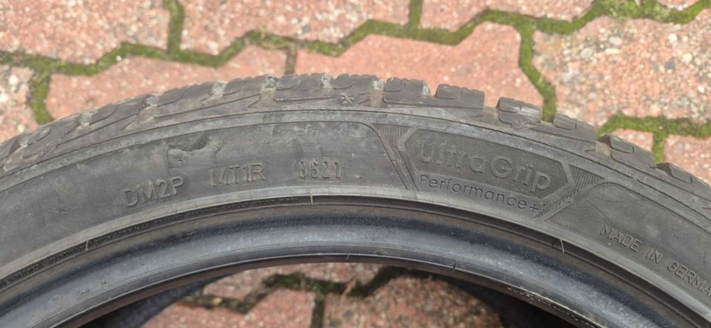 Opony zimowe 245x40R18 Goodyear  4szt Z804