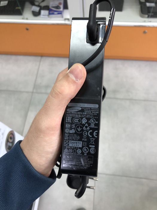 Samsung odyssey g7 32g75tqsi