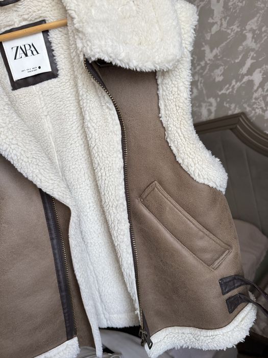 Жилет Zara дублянка жилетка