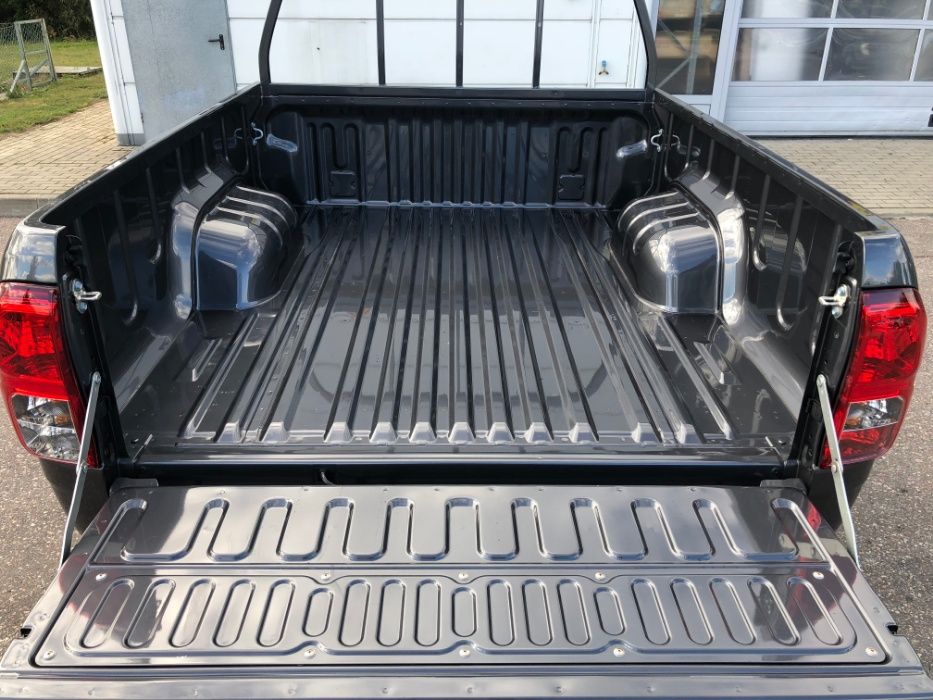 Skrzynia ładunkowa paka Toyota Hilux 1.5 cab