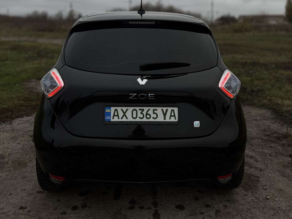 Продам элекро автомобиль Renault ZOE