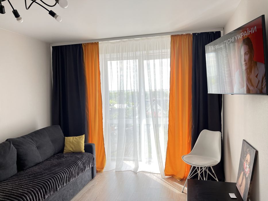 1к ТЕПЛА квартира Подобово центр Яровиця погодинно. Звітні документи