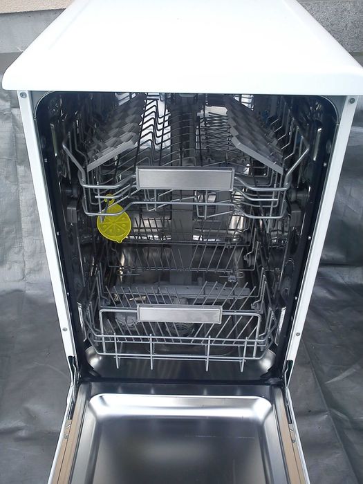 zmywarka wolnostojąca 45cm ,czysta,pewna,solidna