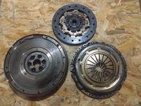 Демпфер маховик Ford Focus 2 MK2 C-Max 1.6 TDCI/ Mazda 3 BK  1.6 D