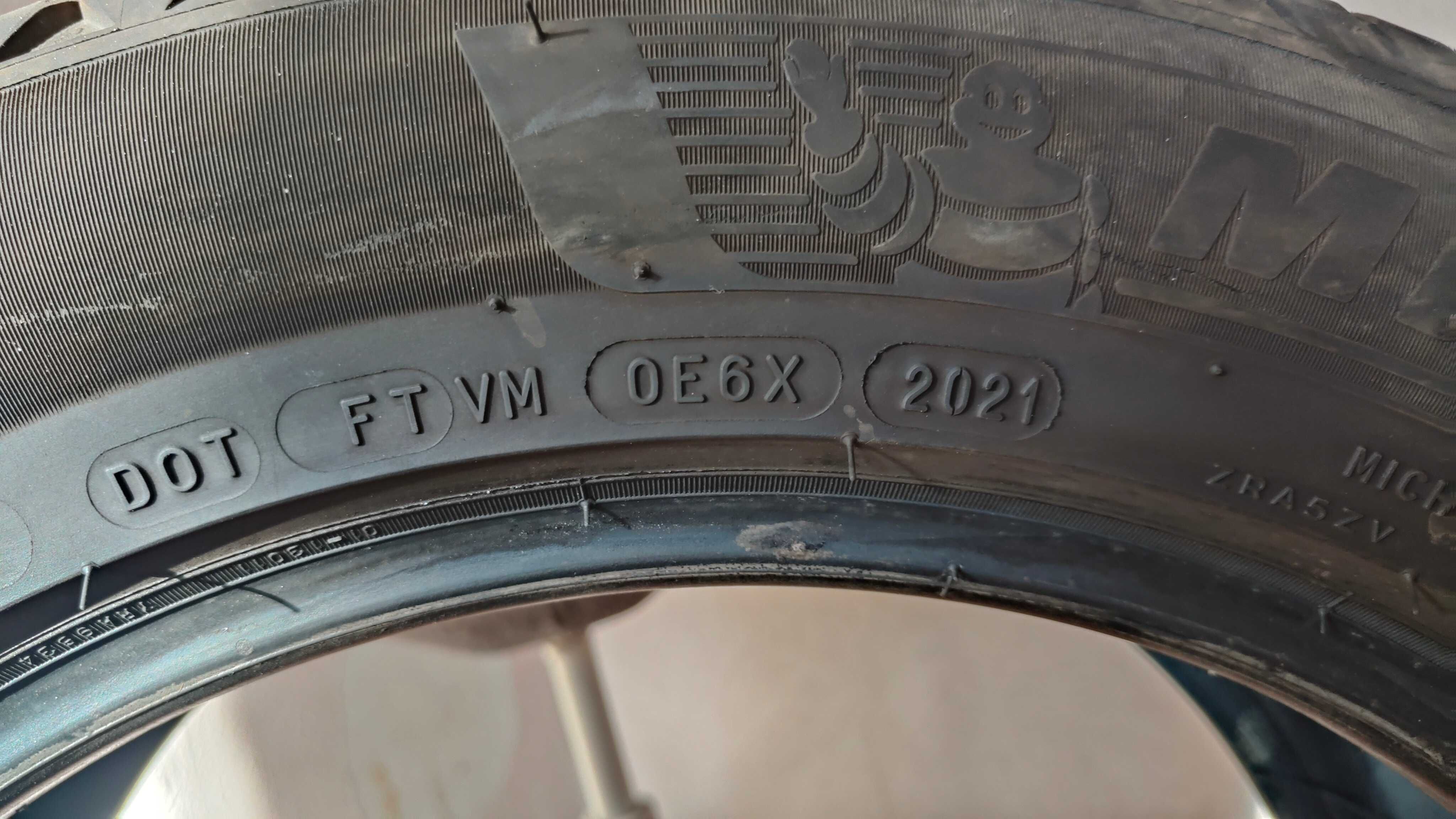 Шини Michelin Primacy 4 (215, 55, R16)