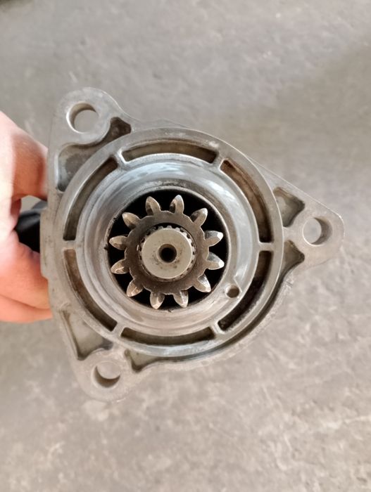 Продам стартер DAF 95