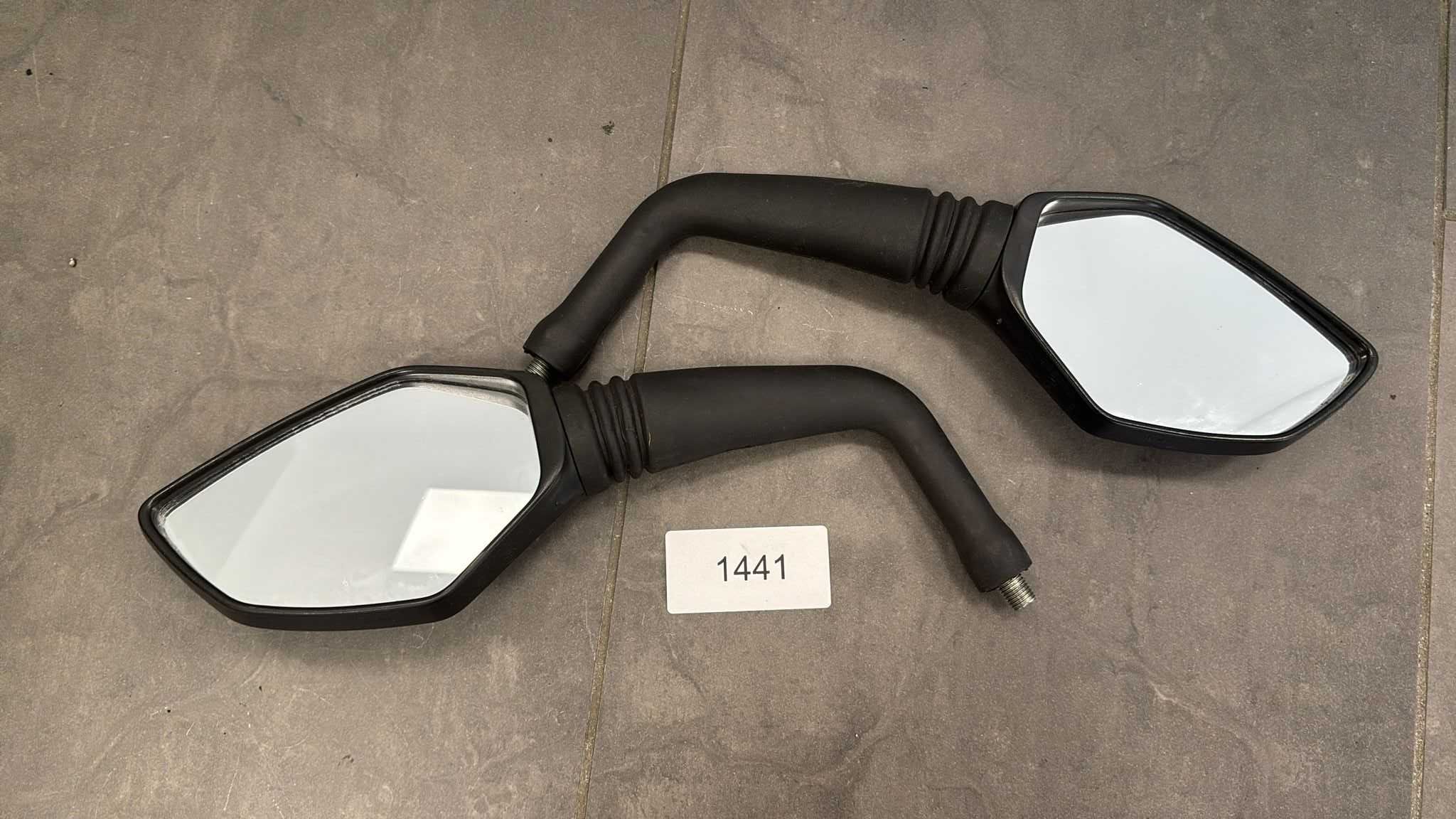 Lusterka Lusterko Prawe Lewe KTM Duke 125. 17-23 Komplet [1441]