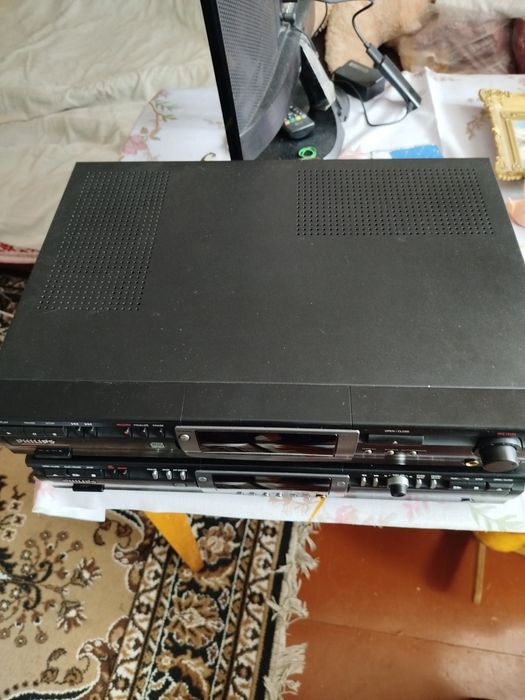 Пишучий програвач PHILIPS CDR 760