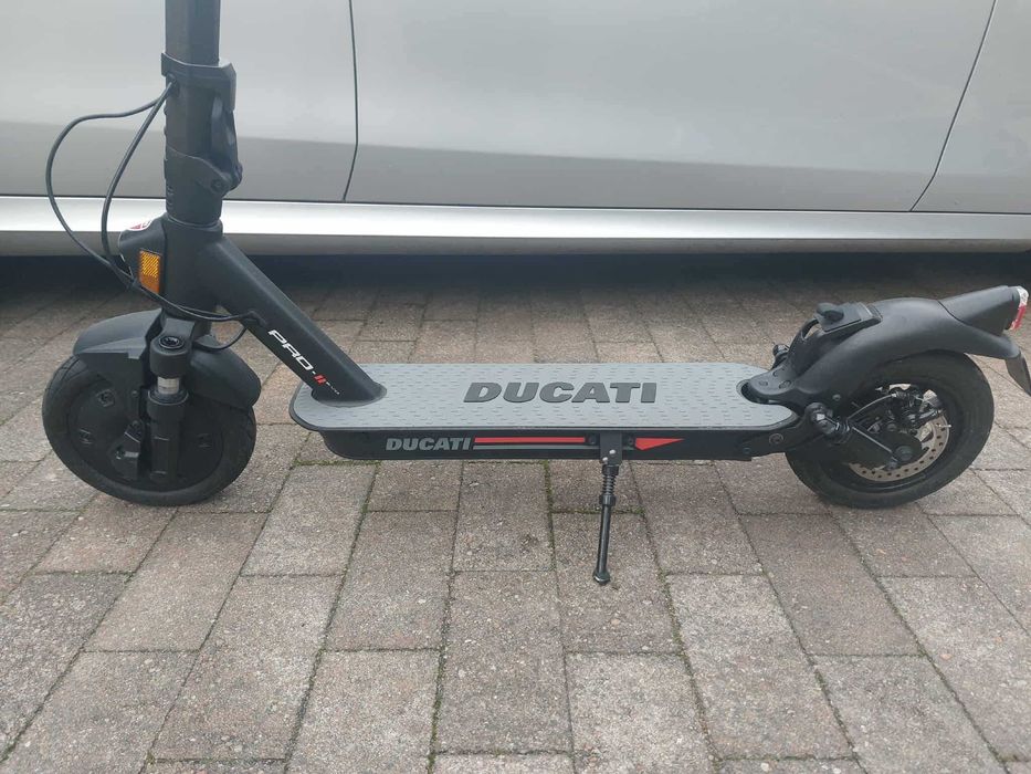 Hulajnoga elektryczna ducati pro II evo