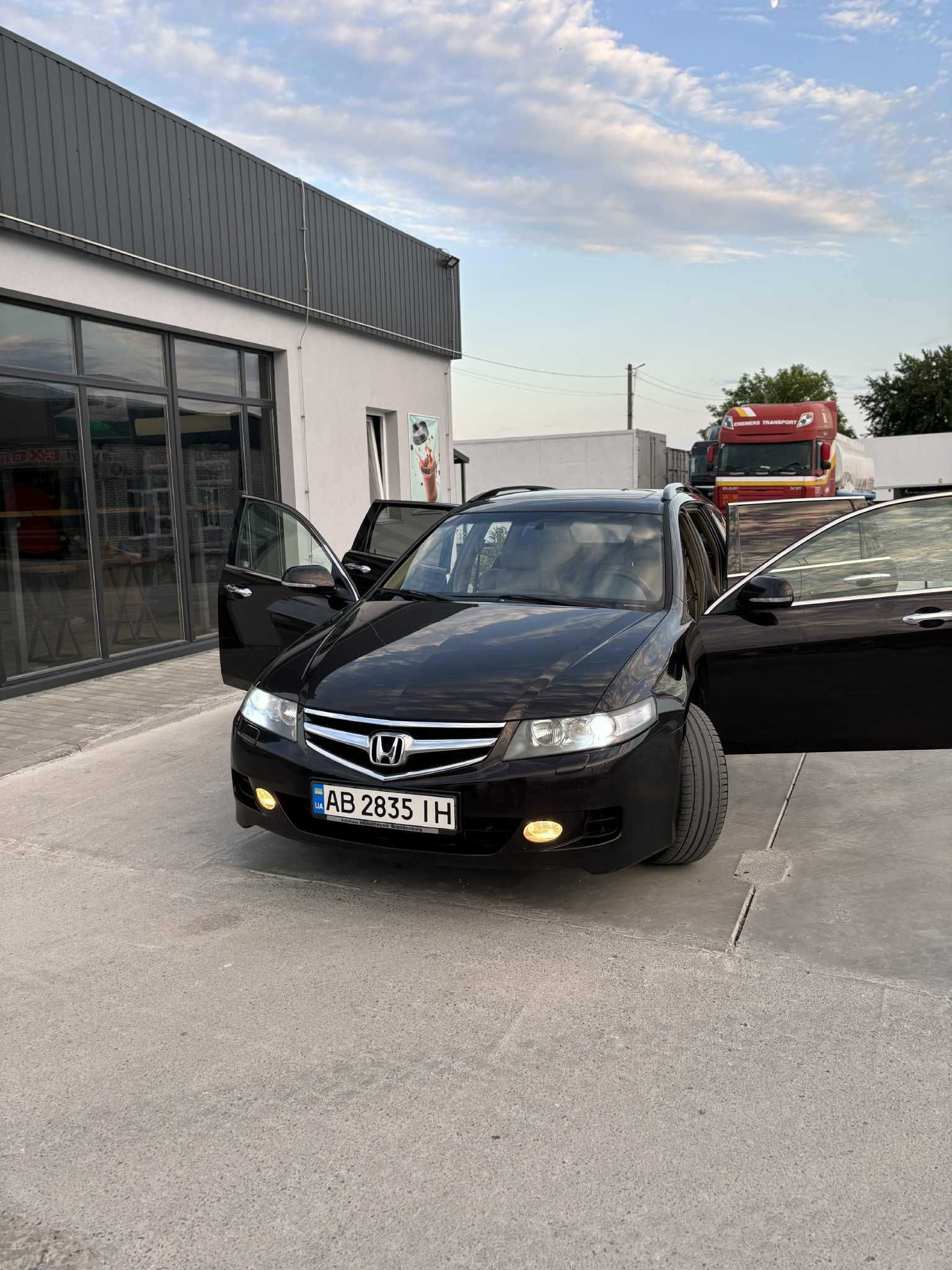 Honda accord 7 EXECUTIVE+NAVI